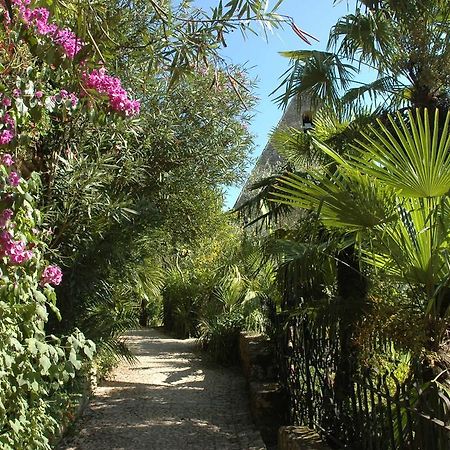 Auberge Des Platanes Ла-Рок-Гажак Екстер'єр фото