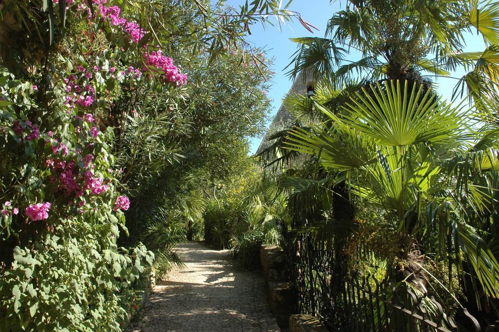Auberge Des Platanes Ла-Рок-Гажак Екстер'єр фото